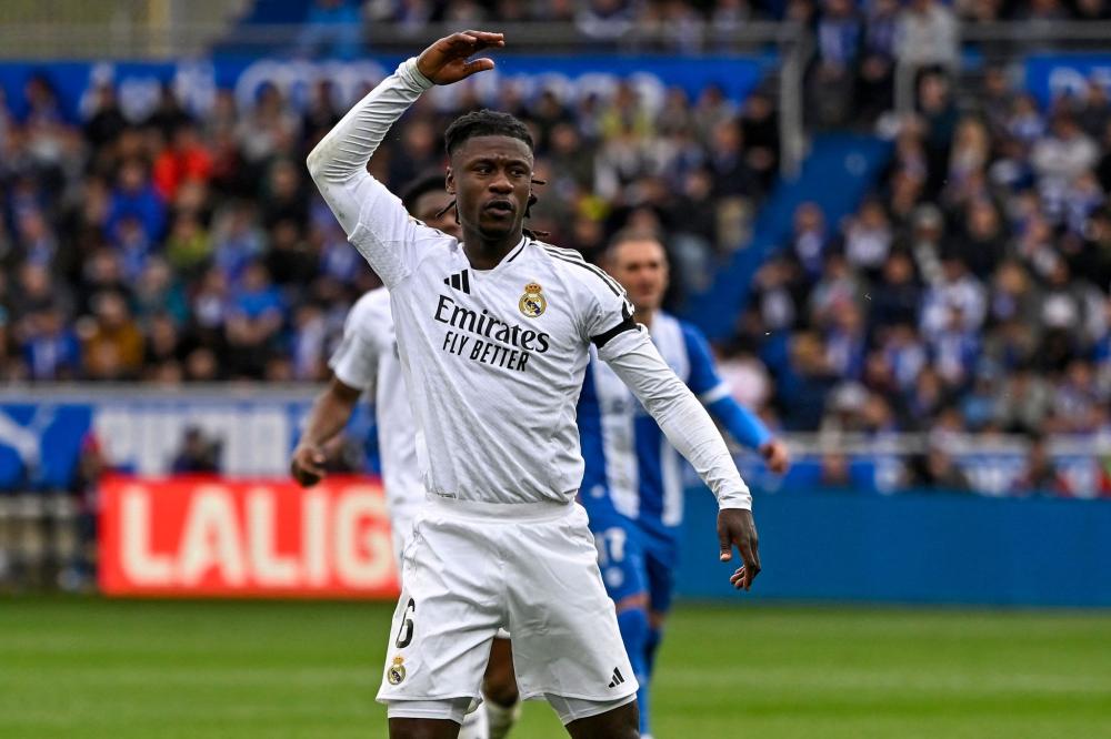 年他首次参 年他首次参